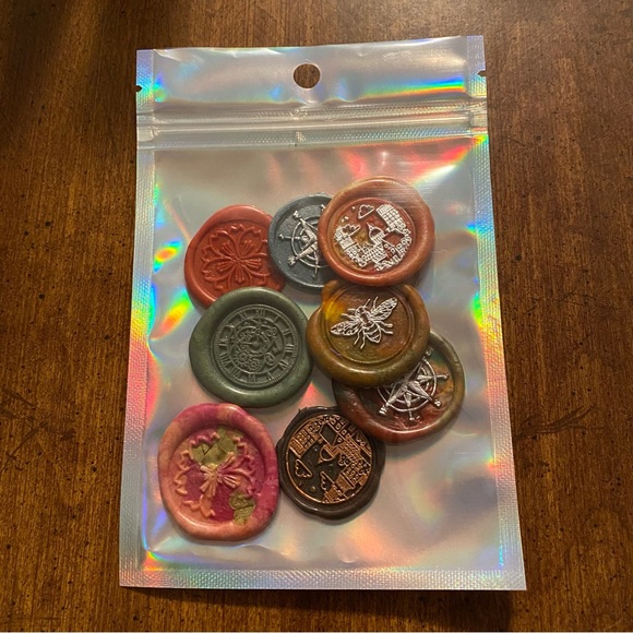 Bag of 8 Wax Seals - Picture 1 of 6